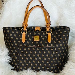 Dooney & Bourke Tote Purse